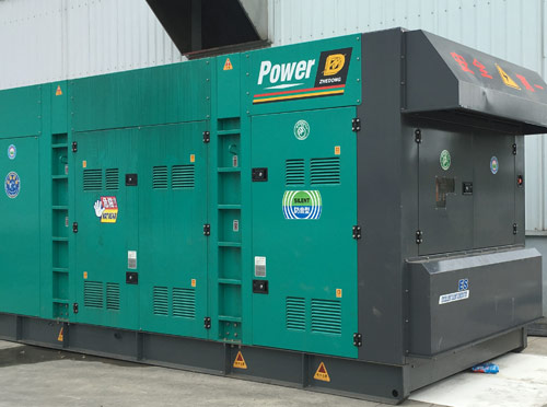 华安升级发电机组的过程中需要注意哪些安全事项？