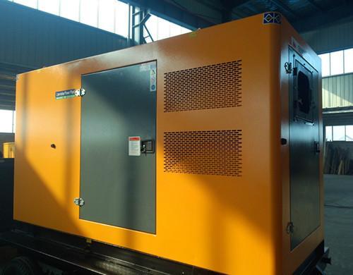 华安汽油发电机组电瓶电解液的密度应该保持在什么范围？