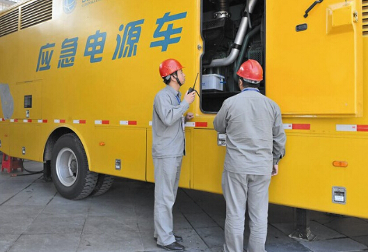 华安如何清理被灰尘覆盖的机油散热器？